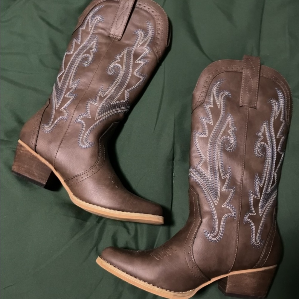 Women’s western cowboy boots